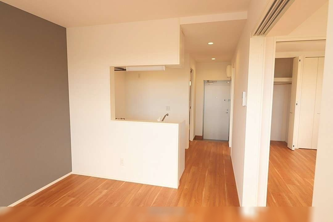 那覇市識名3丁目 2DKの洋室