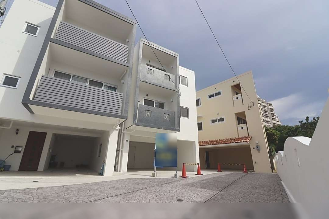 那覇市識名3丁目 2DKの外観