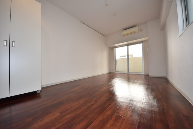 南堀江プライマリーワンの居間・リビング