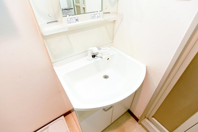 サヴォイグランデウォーターサイド　3階の独立洗面台|現状優先になります。