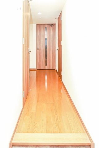 サヴォイグランデウォーターサイド　3階の玄関|現状優先になります。