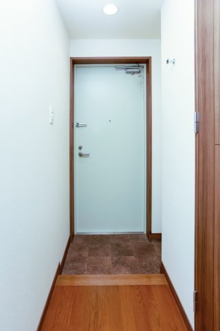 サヴォイグランデウォーターサイド　3階の玄関|現状優先になります。