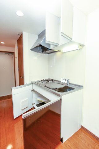 サヴォイグランデウォーターサイド　3階のキッチン|現状優先になります。