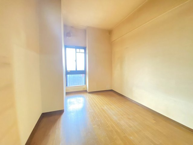 ジオ四条桂川ブライトコアの洋室|26年1月撮影