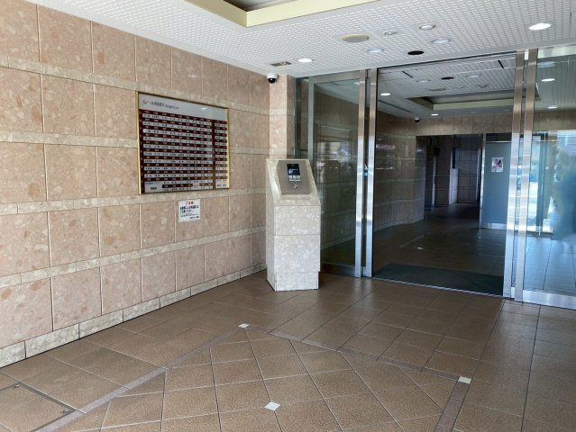 ジオ四条桂川ブライトコアのエントランス|26年1月撮影