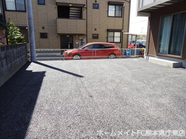 熊本市東区下南部３丁目の一戸建ての駐車場