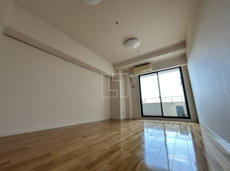 【居間・リビング】 | アーデンタワー福島ウエスト | アーデンタワー福島ウエスト　リビング・ダイニングスペース