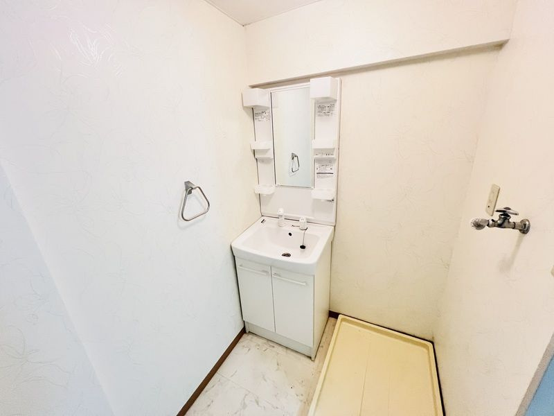 リアライズ市川原木 の独立洗面台