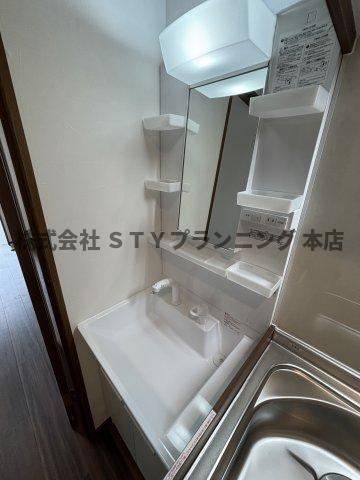 仲介手数料０円！プレシオ又穂の独立洗面台