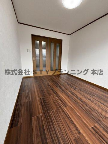 仲介手数料０円！プレシオ又穂の洋室