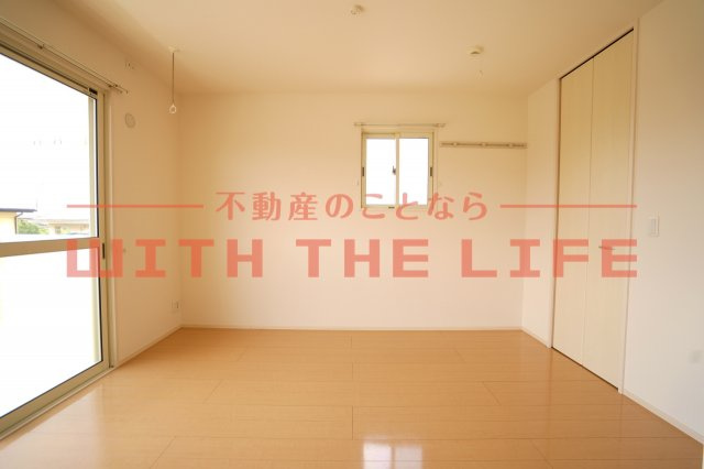 コルリスビートウ【キャッシュバック対象】の洋室|明るい洋室です