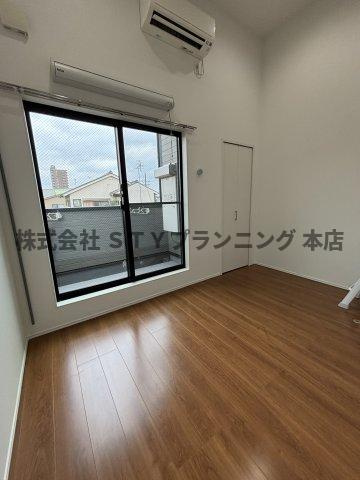 仲介手数料０円！アソシエⅢの居間・リビング