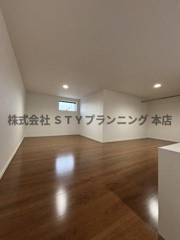 仲介手数料０円！アソシエⅢの洋室