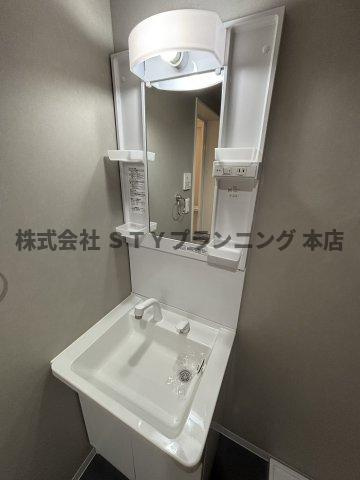 仲介手数料０円！アソシエⅢの独立洗面台