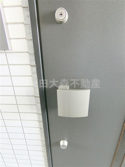 ハーモニーレジデンス大森WESTの玄関