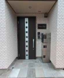 【エントランス】 | グレイシャス三ノ輪 | 清潔なエントランスです