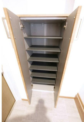 【玄関】 | シャトル聖 小金井