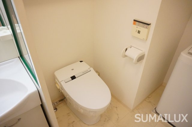 熊本市中央区草葉町の賃貸マンションのトイレ