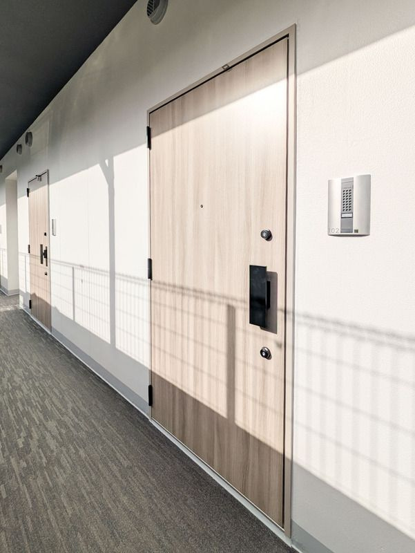 浦安市北栄２丁目の賃貸マンションのエントランス