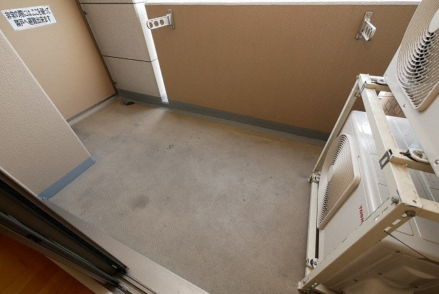 グレンパーク梅田北のバルコニー