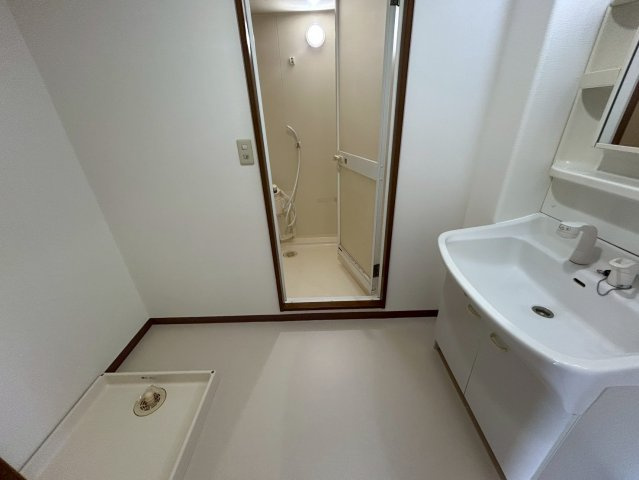 スカール西条の玄関