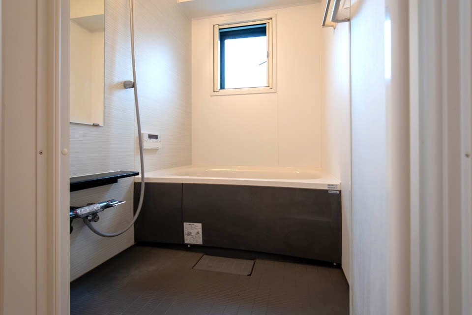 グラン・ドムール堺町二条の浴室|現地内観