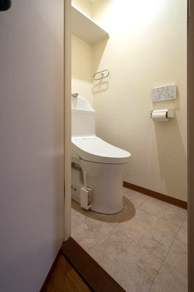 グラン・ドムール堺町二条のトイレ|現地内観