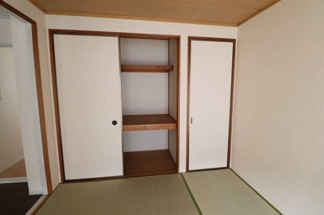 メゾンアサヒの和室