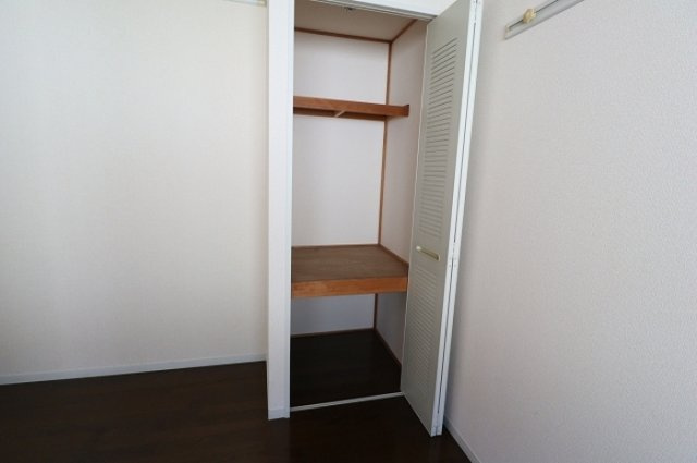 メゾンアサヒの洋室