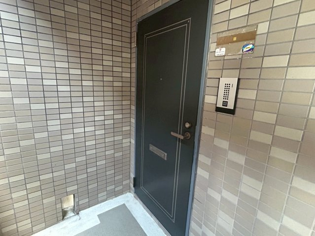 スカール西条の玄関