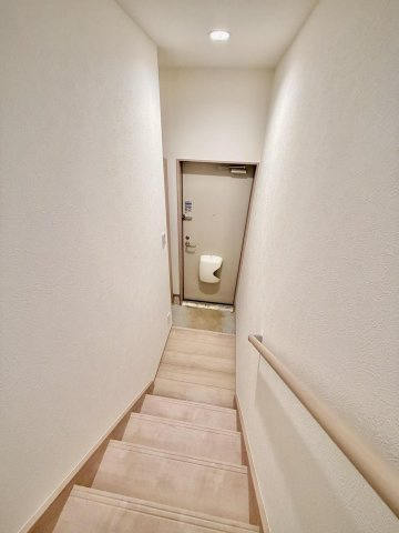 【玄関】BAUアザヒガ