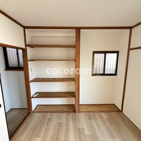 寝屋川市緑町戸建の内装