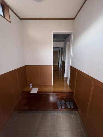 久留米市江戸屋敷１丁目の一戸建ての玄関