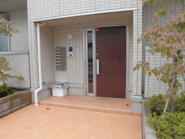 パーチェメゾン明日香のエントランス