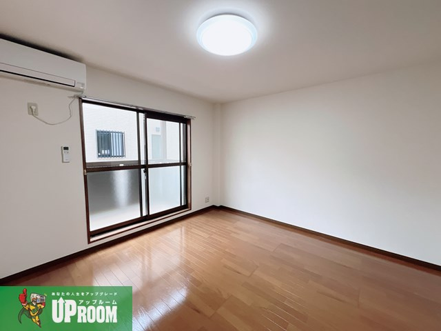 SUNNY HEIGHTSの居間・リビング