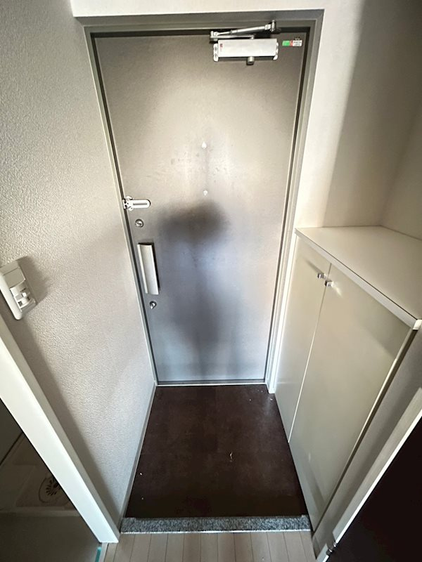 ライジングコート三宮マリーナシティの玄関