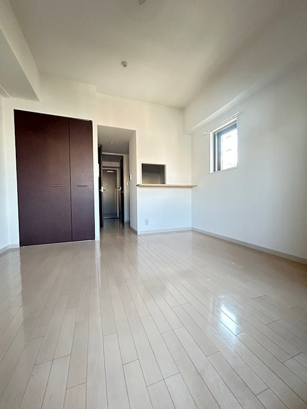 ライジングコート三宮マリーナシティの居間・リビング