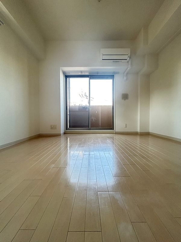 ライジングコート三宮マリーナシティの寝室