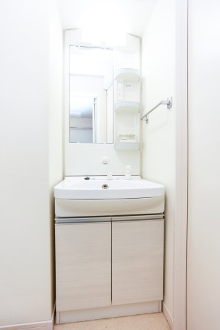 サヴォイ箱崎邸園　6階の洗面所|現状優先。