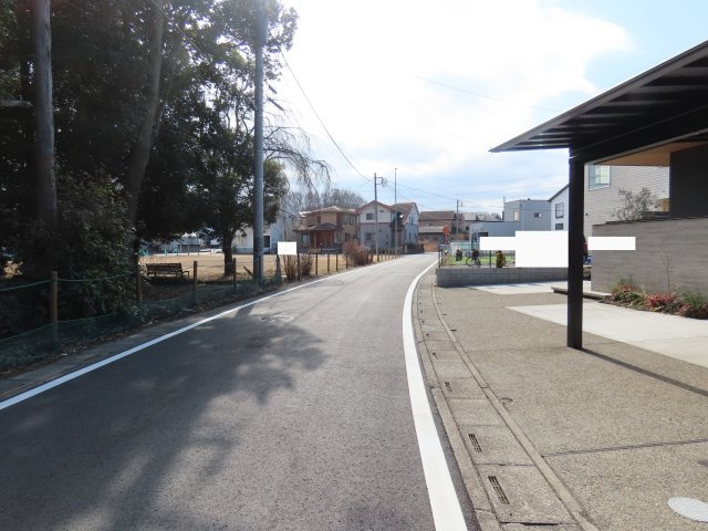 鶴ヶ島市三ツ木売地の前面道路含む現地写真