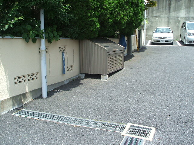 パークセブン新宿のエントランス