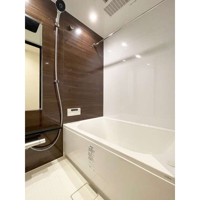 アジュールテラス目黒祐天寺の浴室