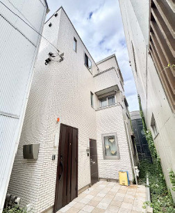 港区西麻布１丁目のアパート