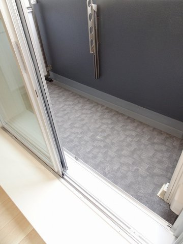 パークレストのバルコニー|バルコニーからの眺めを楽しみながら食事をしませんか