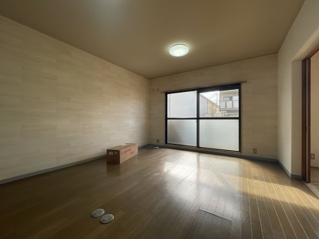 ECLARGE　B棟の居間・リビング