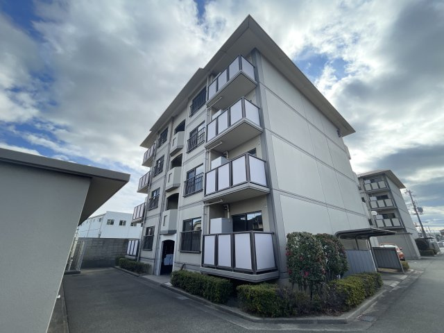 ECLARGE　B棟の外観