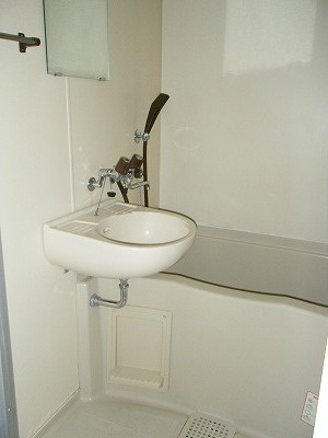 ホワイトハイツ渡辺の浴室