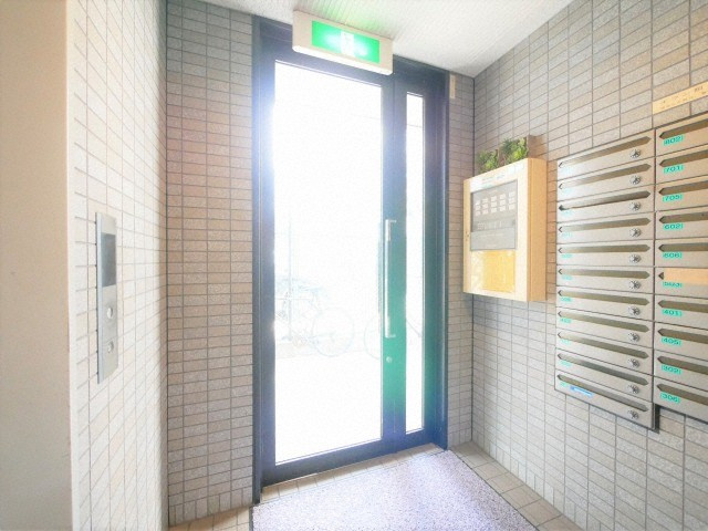 サンシャイン戸川のロビー