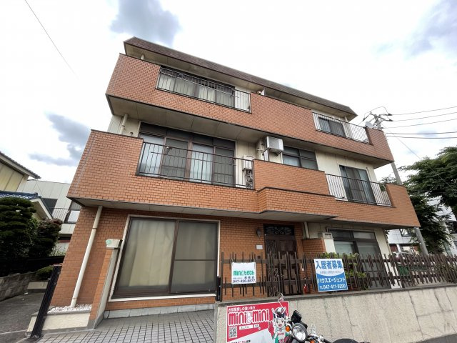 コスモス前原の外観