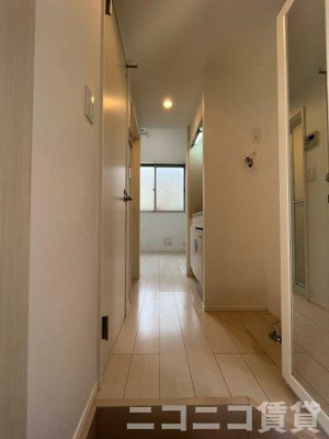 【玄関】 | リバディコート千歳船橋 | 別号室イメージの為、現状を優先致します。